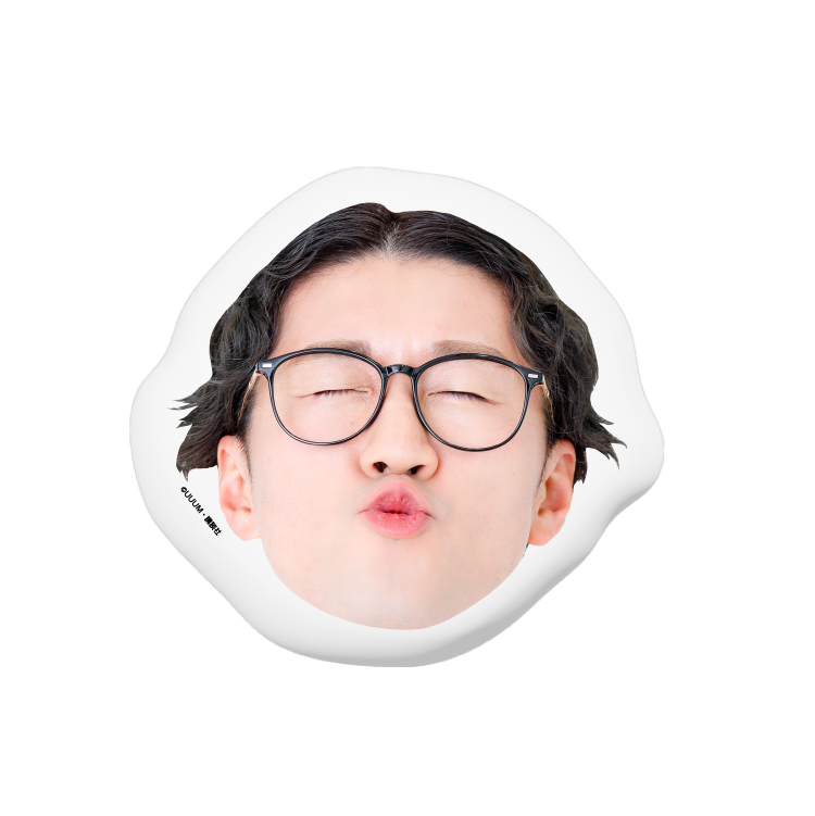 【ボンボンTV】推し活グッズ　ダイカットクッション（よっち）