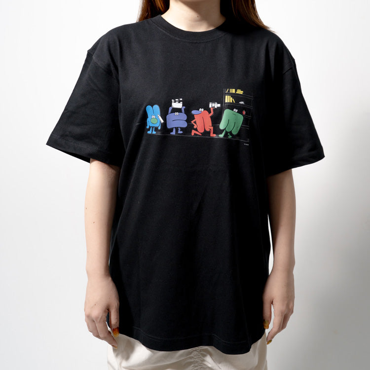 UUUMキャラクターTシャツ