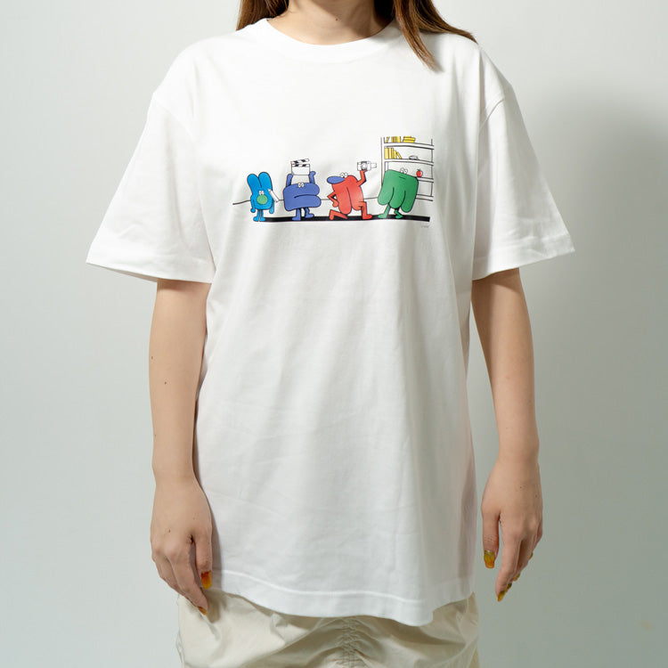 UUUMキャラクターTシャツ